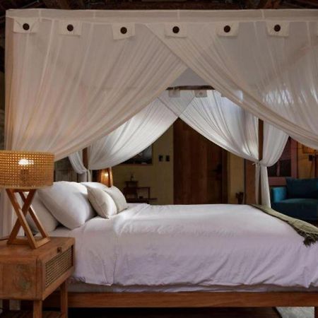 Sumba Lodge Manuel Antonio Buitenkant foto